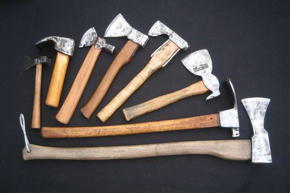 Learn more about the ax vs hatchet topic