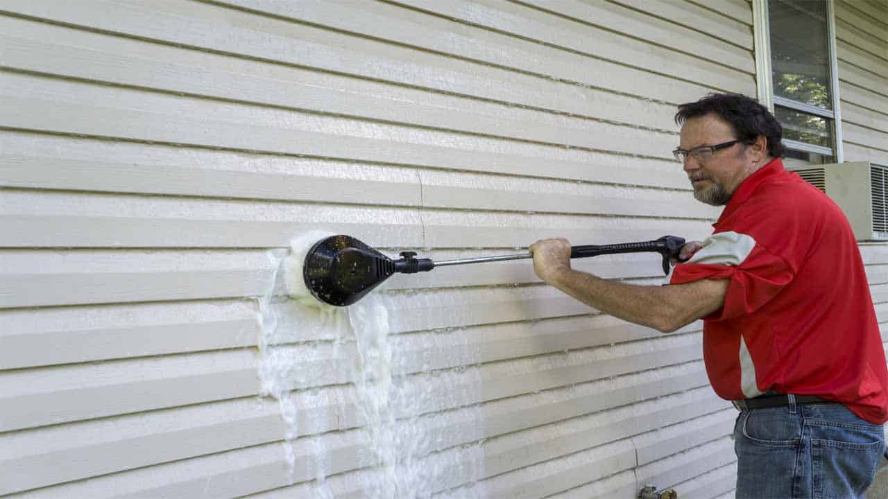 Let's say you have oil-based paint in your sidings. So, how to remove oil-based paint from vinyl siding? To remove oil-based paint you need to use different chemicals, so it's advised to use safety gears to protect yourself. Take a cloth, mix it with mineral water and start rubbing the surface, after a few minutes you can see that it's doing its job, then take a soft brush and start slowly using it until the paint is off.