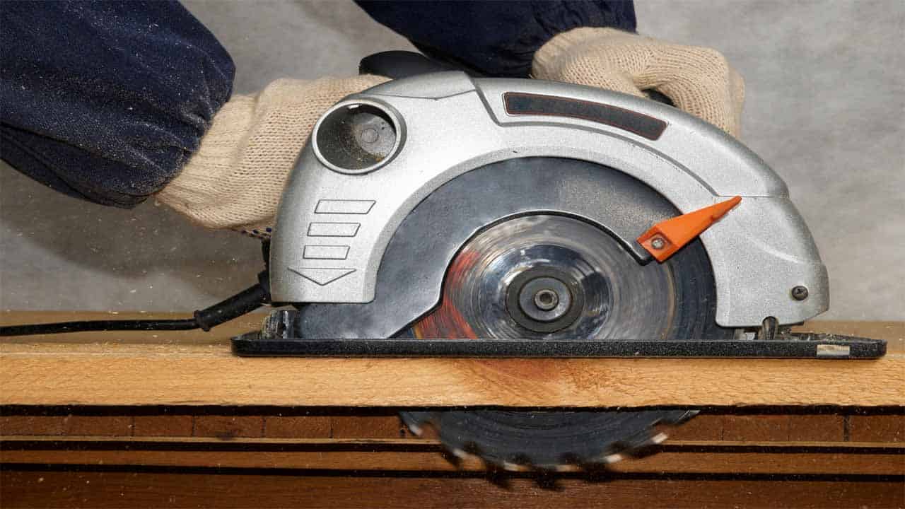 The circular saw comes with a large circular blade and it's used to cut different materials, mostly wood. It is a powerful saw and it's used by professionals and DIYers. The saw is somewhat hard to use, especially if you want to make straight cuts. But, if you have a woodworking project to do, then you should have a circular saw.