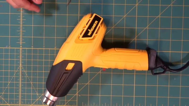 Can a Heat Gun Be Used On Vinyl Cladding at a Low Heat Setting